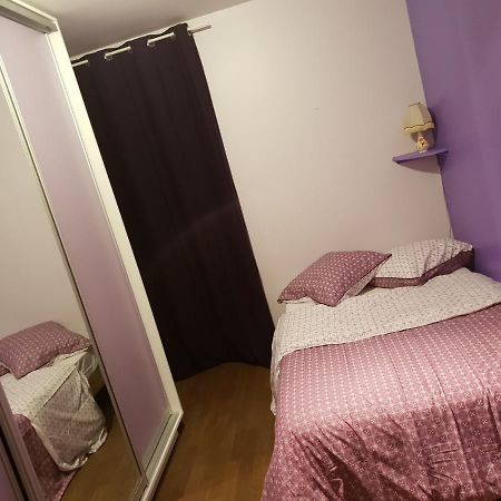 Joli Appartement à Montargis Esterno foto