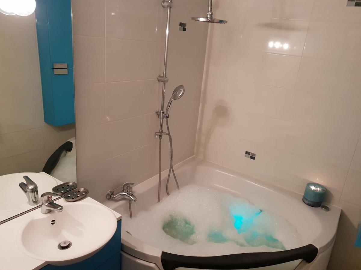 Joli Appartement à Montargis Esterno foto