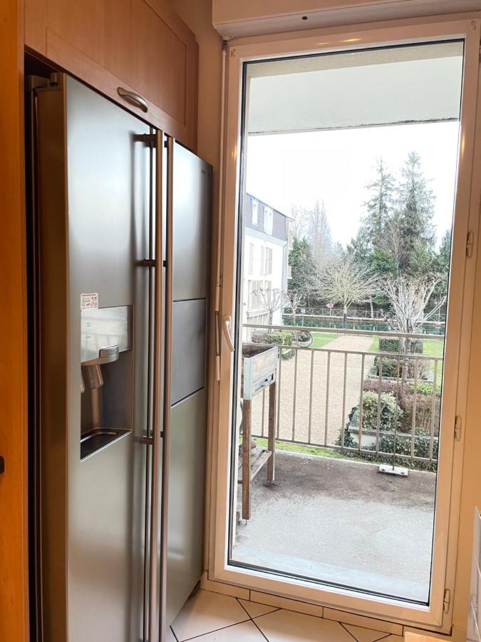 Joli Appartement à Montargis Esterno foto