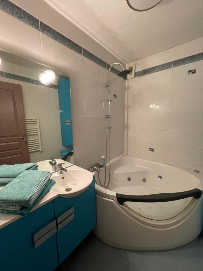 Joli Appartement à Montargis Esterno foto