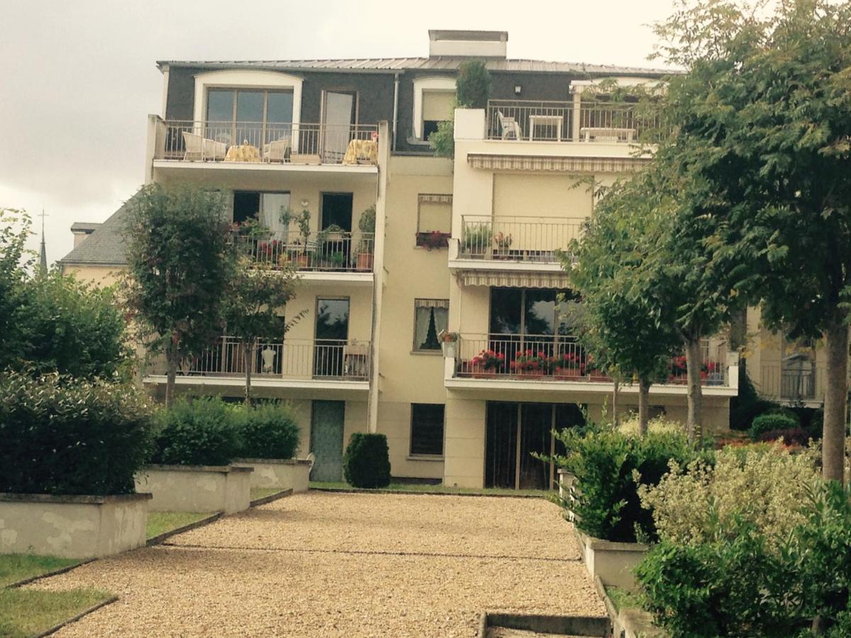 Joli Appartement à Montargis Esterno foto